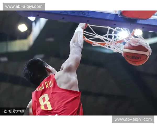 铁血红魂的巅峰博弈：重温男篮红队vs立陶宛录像中的不屈脊梁