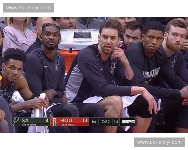 德州电锯惊魂还是巅峰棋局？马刺vs小牛：那段让时光凝固的季后赛岁月